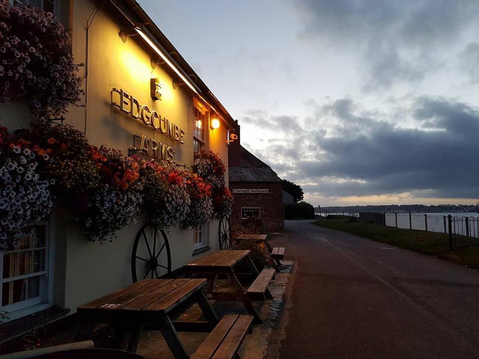 Edgcumbe Arms Hotel Torpoint Exterior photo