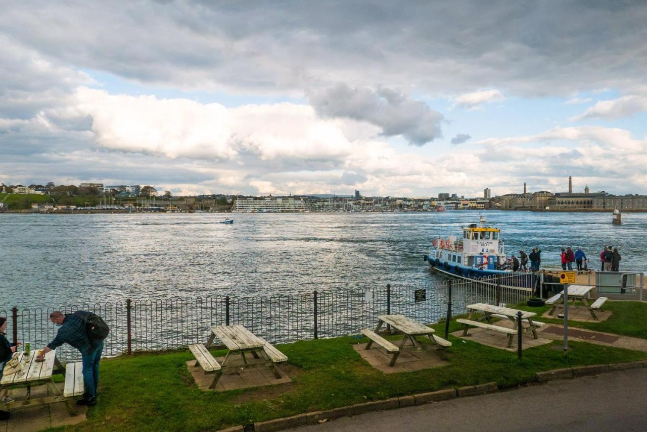 Edgcumbe Arms Hotel Torpoint Exterior photo